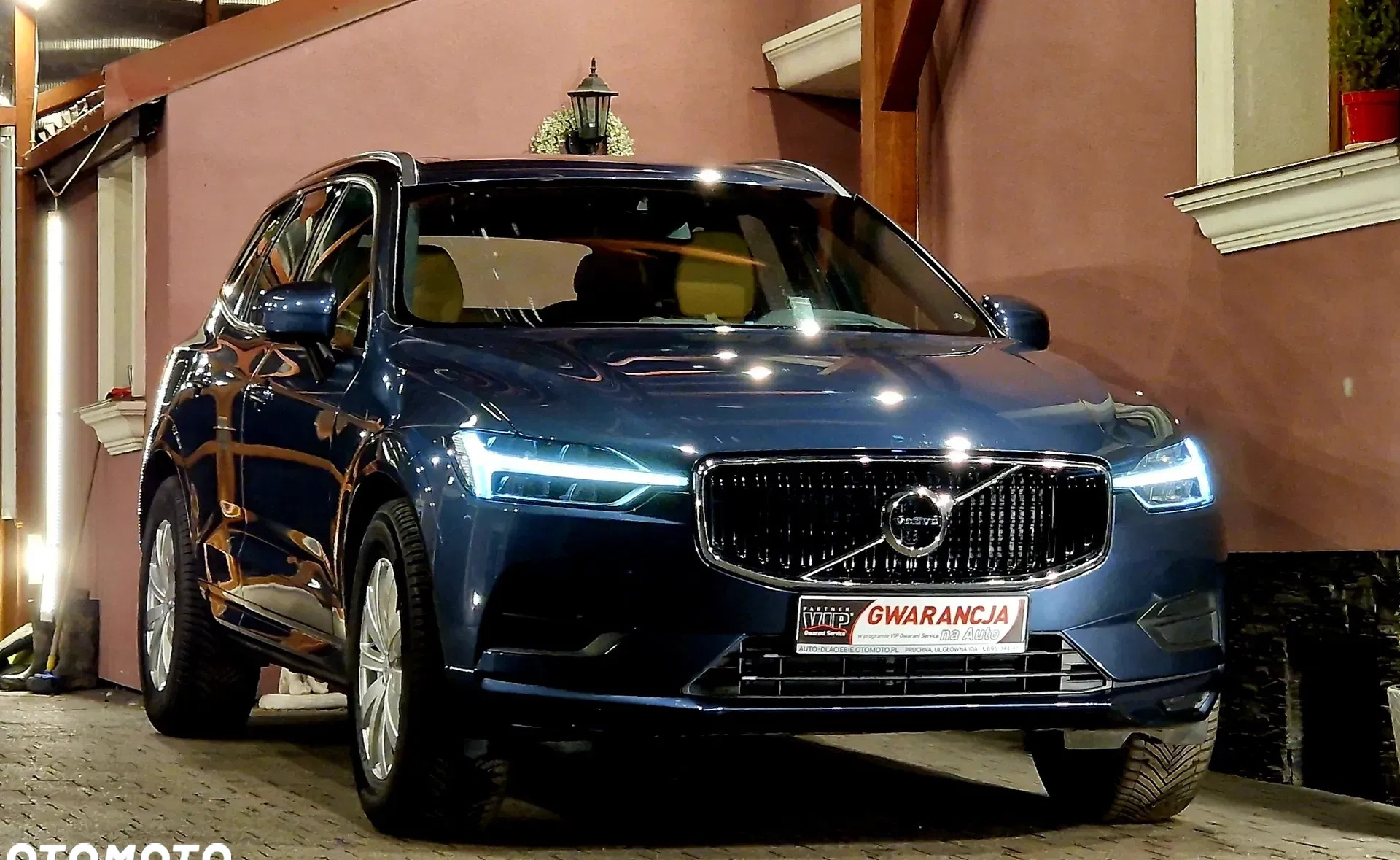 Volvo XC 60 cena 92999 przebieg: 250000, rok produkcji 2018 z Stary Sącz małe 667
